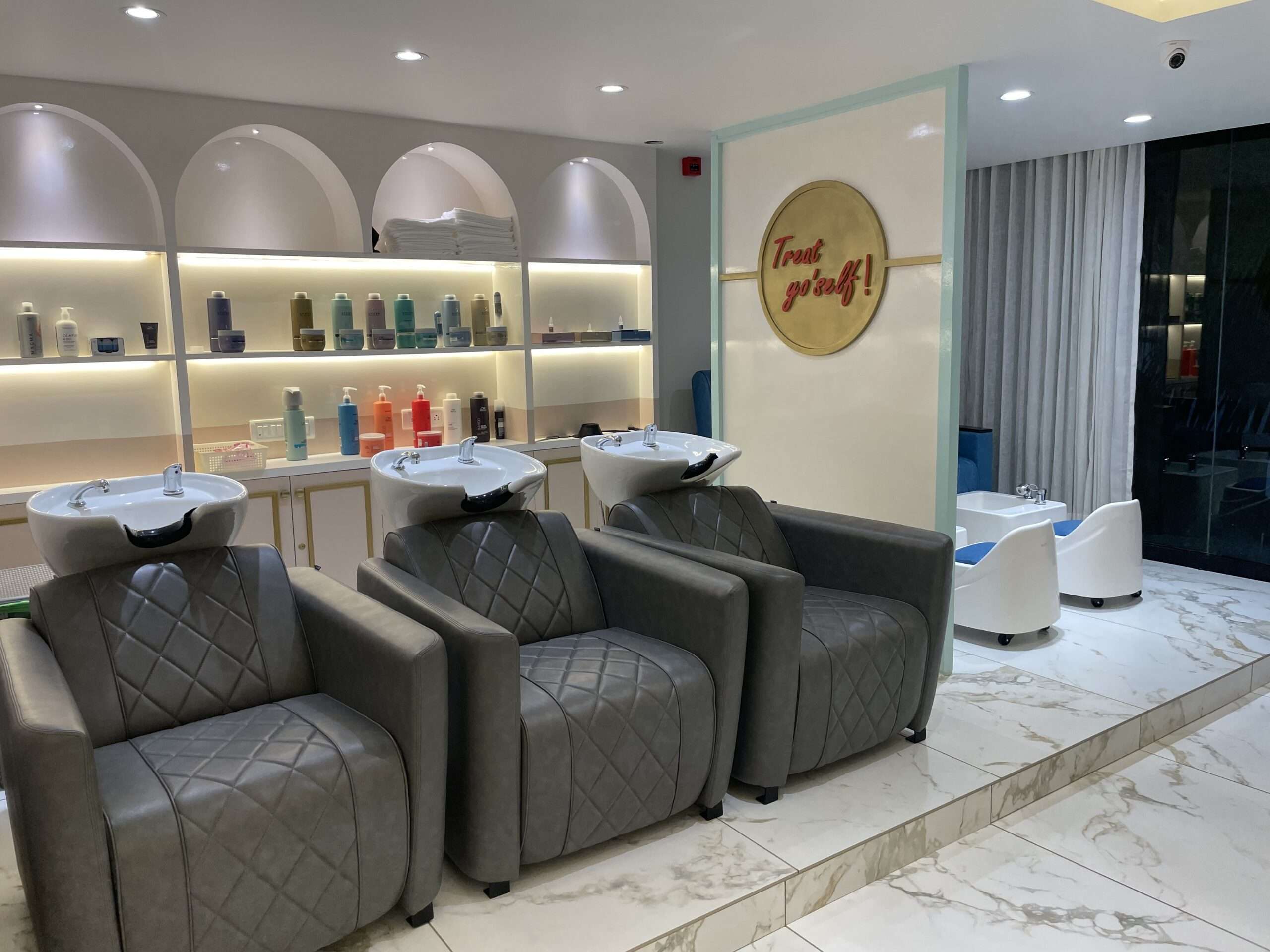 Salon In Sahakarnagar